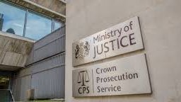 CPS failures to prosecute rapists endorsed by courts - no confidence in criminal justice system at this moment of exposure of violence against women endviolenceagainstwomen.org.uk/breaking-news-… <a href="/EVAWuk/">EVAW Coalition</a> <a href="/cpsuk/">Crown Prosecution Service</a> <a href="/metpoliceuk/">Metropolitan Police</a>