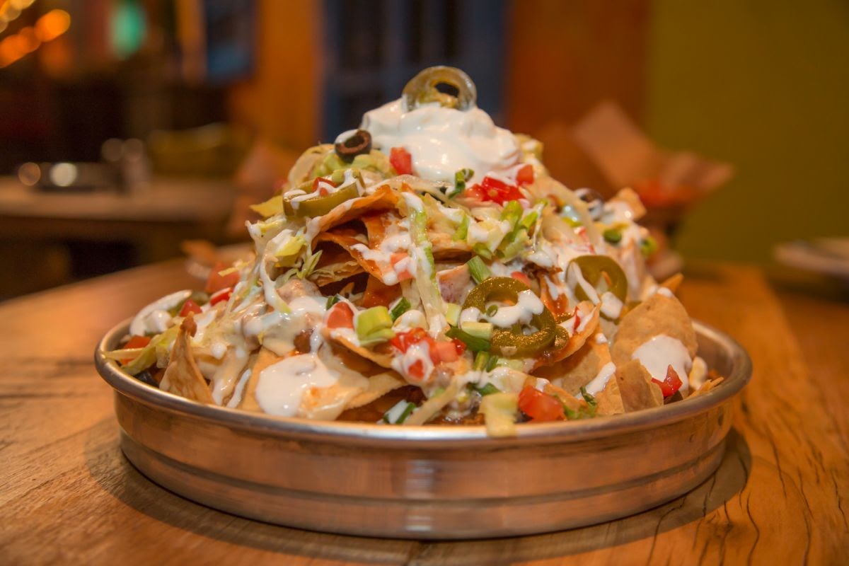 These are more than just Nachos, order some No Way Jose’s Mucho Mucho Nachos for the table tonight #Apps #Gatlinburg bit.ly/2U2949I