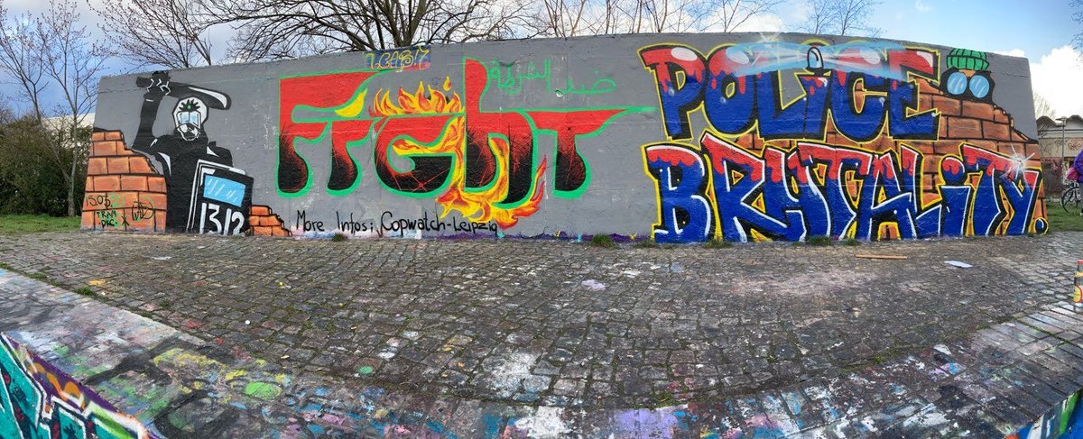 1 Ergebnis unseres Aktionstages #15MRZ gegen #Polizeigewalt #le1503: Fight Police Brutality!

Danke an alle, die da waren. Es gab interessanten Erfahrungsaustausch &amp; Vernetzung. Viele Passant*innen haben sich insbes auch am Gedenken an die von der #Polizei Ermordeten beteiligt.