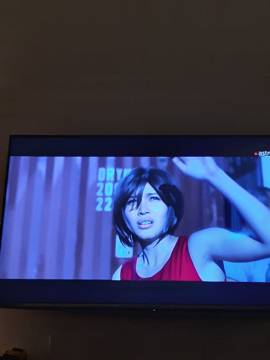 Amalin_tweet's tweet photo. Midnight movie  #BulandanPriaTerhebat 🔥 #BPT #ActionMovies #comedyMovies @zahirahmac @zizanrajalawak @AstroShaw @Skop_Prodns https://t.co/X5912twZ6T