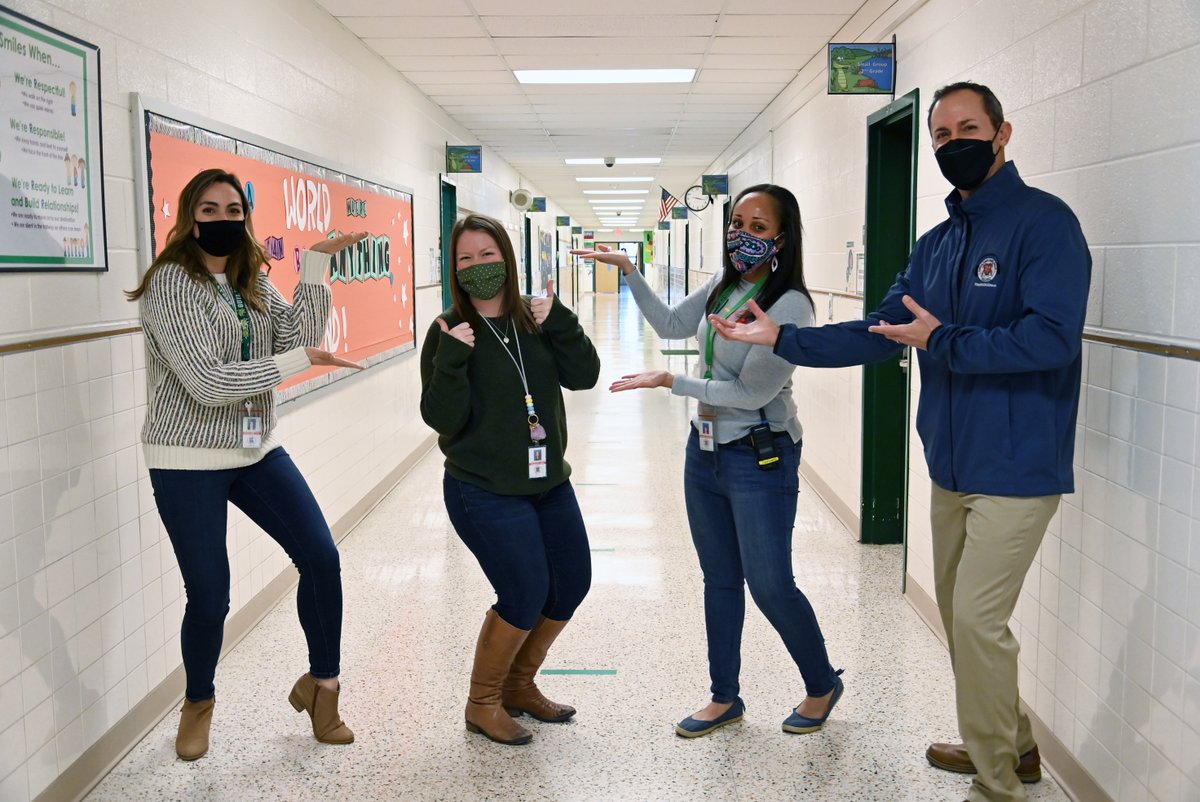 LCPSOfficial's tweet photo. . @GuilfordEle 's Kelly Elementary New Teacher of the Year Recipient, https://t.co/z0ZmgEstZI https://t.co/FpAAq3POl0