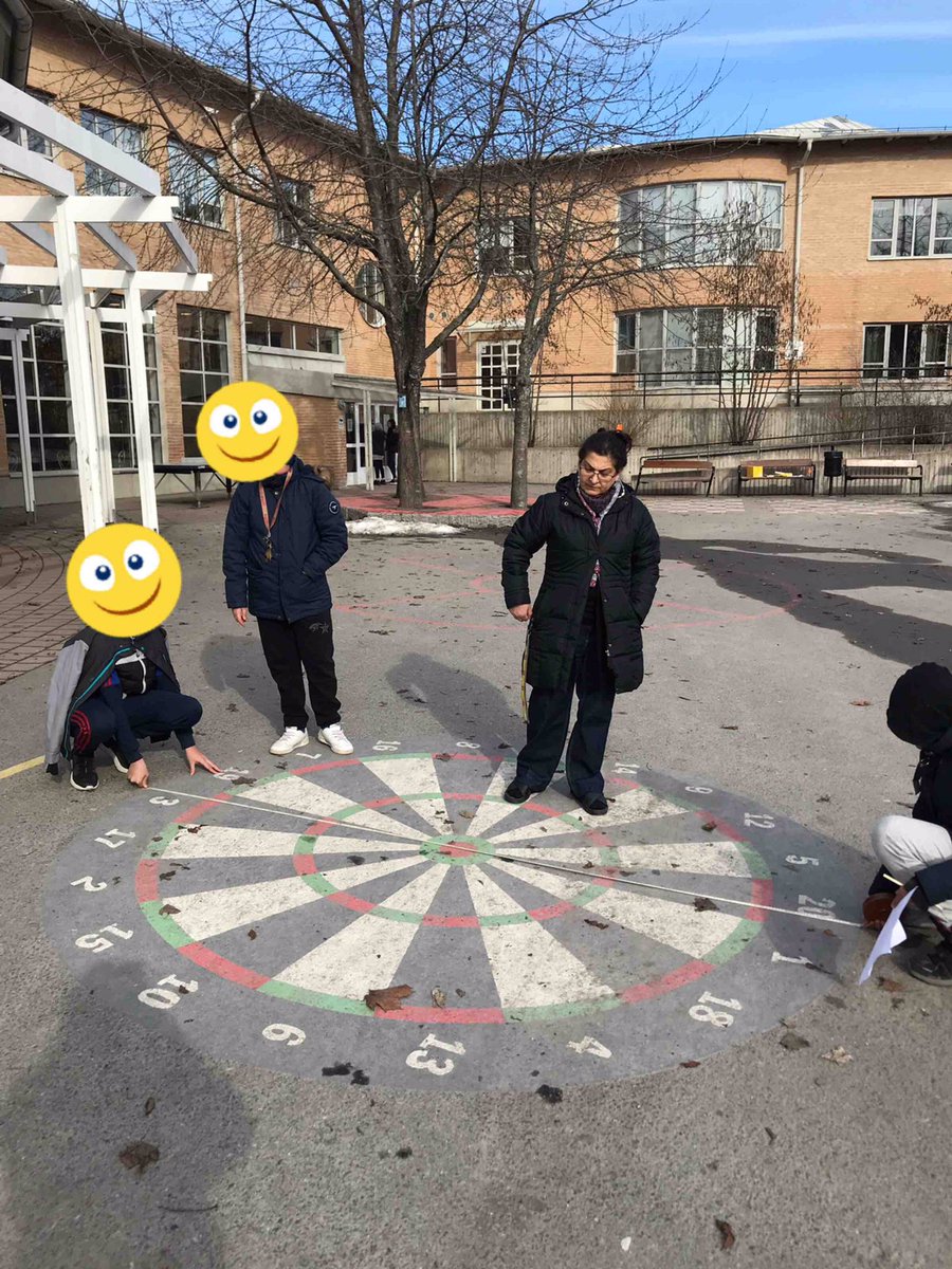 Så firades Pi-dagen i #enbacksskolan <a href="/enbacksskolan/">Enbacksskolan</a> mattelabb π #mattecentrum <a href="/mattecentrum/">Mattecentrum</a>  @WYL_sthlm #PiDay2021 #PiDay #Math <a href="/KhanSvenska/">Khan Academy Svenska</a>