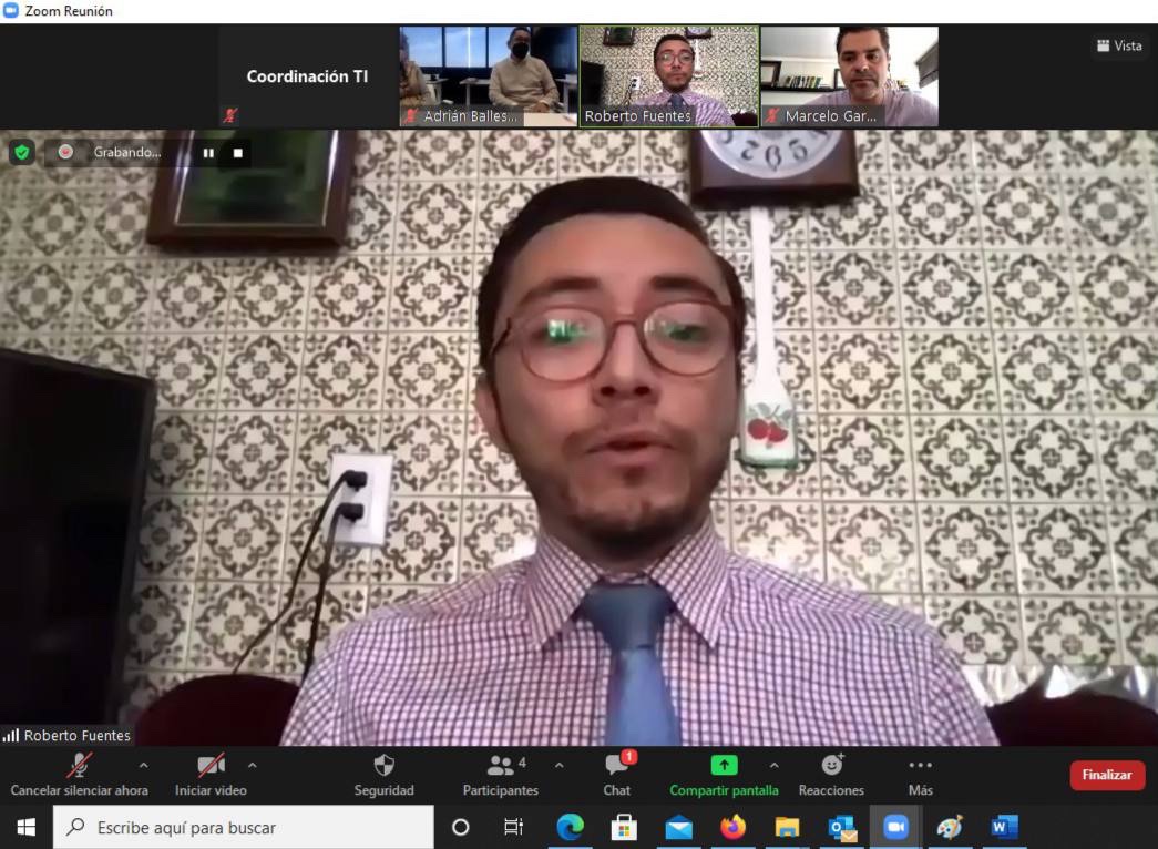 AcaPolDigital's tweet photo. Ante autoridades de esta institución educativa, el C. Roberto Fuentes [ @TicoFuentes ] presentó su #ProyectoFinal📄 como parte del proceso de titulación en la Maestría en #GobernanzaDigital🌎. ¡Enhorabuena!

#EgresadosAPD👩🏻‍🎓👨🏻‍🎓 https://t.co/Z5EDzxJpx3