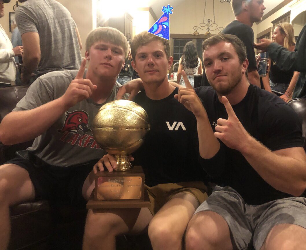 tenaciousTbagg1's tweet photo. Let’s all wish a happy 21st birthday to the main man behind the t-baggers, @11N0AH !!! https://t.co/VlOqcqClnM