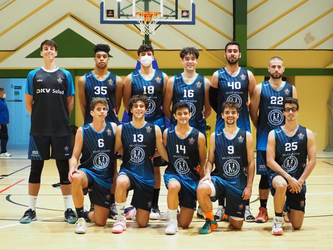 CBCIMBIS's tweet photo. Resultados fin de semana:

#SeniorProvincial 

MATENGLISH CB CIMBIS 83
GYMNÁSTICA P. 75

Gran partidazo el que vivimos ayer tarde en el Parque con dos equipos con gran talento y juventud. Felicidades a ambos.

#BuenosYGuapos #CanteraTurquesa #SeguimosAvanzando #sienteteturquesa https://t.co/8muanu6H0L
