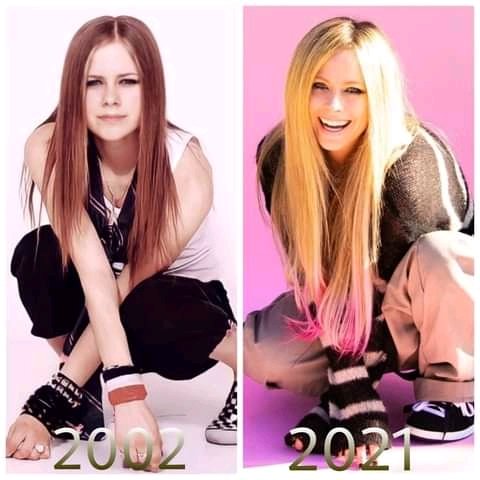 maejoygamit's tweet photo. Ouhh waitttttt, different years but look it's still the same😍💗
@AvrilLavigne how to be you?🙃😭
Hey @MODSUN look how beautiful she is😍 (by the way, thank you for loving her for being who she is and what she is)
#loveyouAvril💗
#AvrilLavigne
#MODSUN https://t.co/NggsVgqOw7
