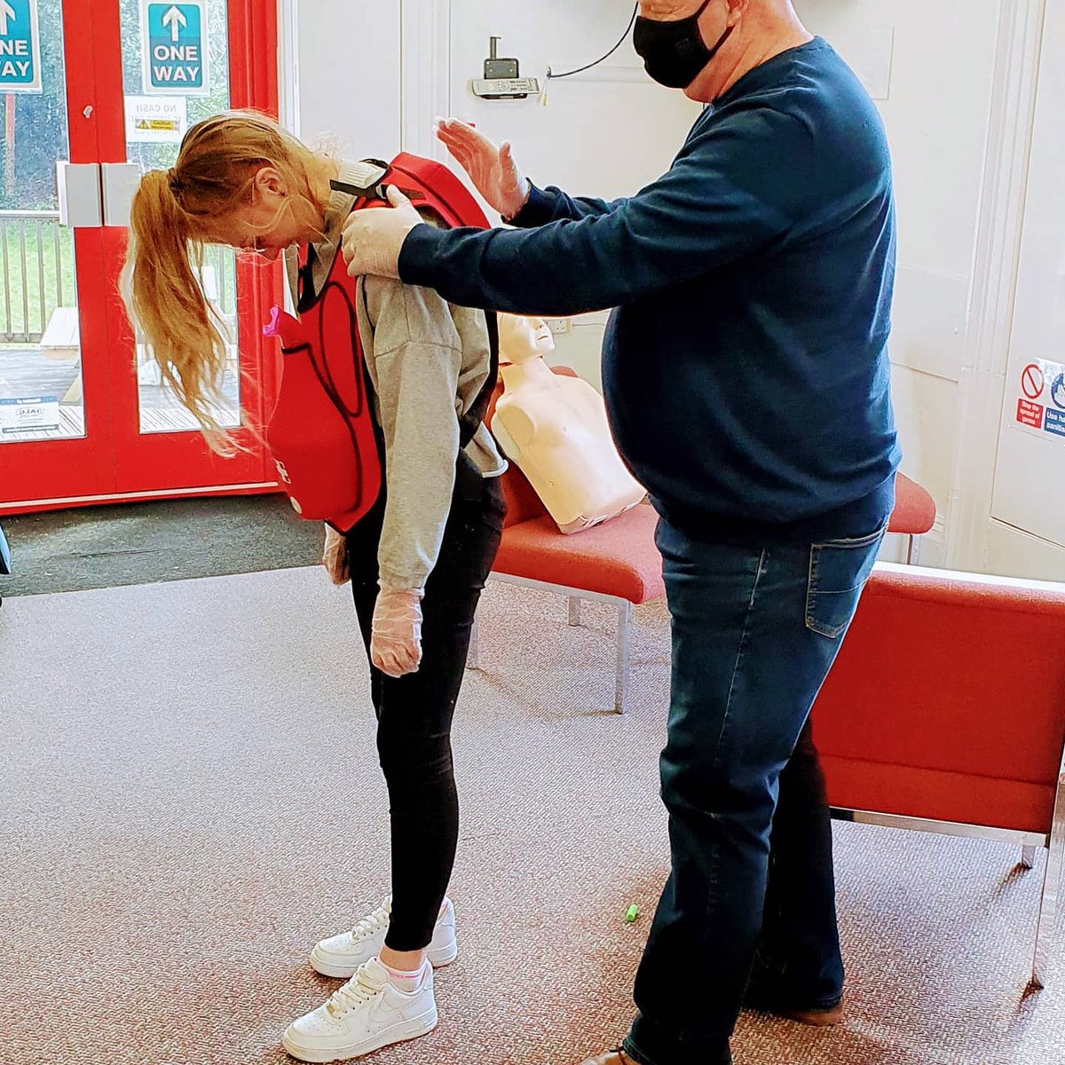 www.Revive2Survive.co.uk First Aid Training (@revive2s) on Twitter photo Day 1 of our 3 Day #FirstAidatWork #FAW Training The New Hotel Opening Team <a href="/HamptonByHilton/">Hampton by Hilton</a> #CPR #AED #defibrillator #Choking #Shock #Anaphylaxis #Bleeding #SavingLives #VeteranOperated #covid19workers #torquay Day 1 of our 3 Day #FirstAidatWork #FAW Training The New Hotel Opening Team <a href="/HamptonByHilton/">Hampton by Hilton</a> #CPR #AED #defibrillator #Choking #Shock #Anaphylaxis #Bleeding #SavingLives #VeteranOperated #covid19workers #torquay
