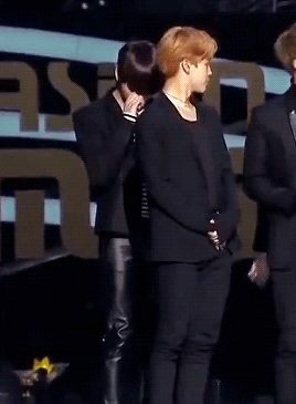 chimkook_13's tweet photo. If you know you know ... hehehehheeeeee 💙💛

#jikook #kookmin #jiminie #jungkookie #minie #kookie #chimchim #notchu #chimmy #cooky https://t.co/QQM6Ae5bmb