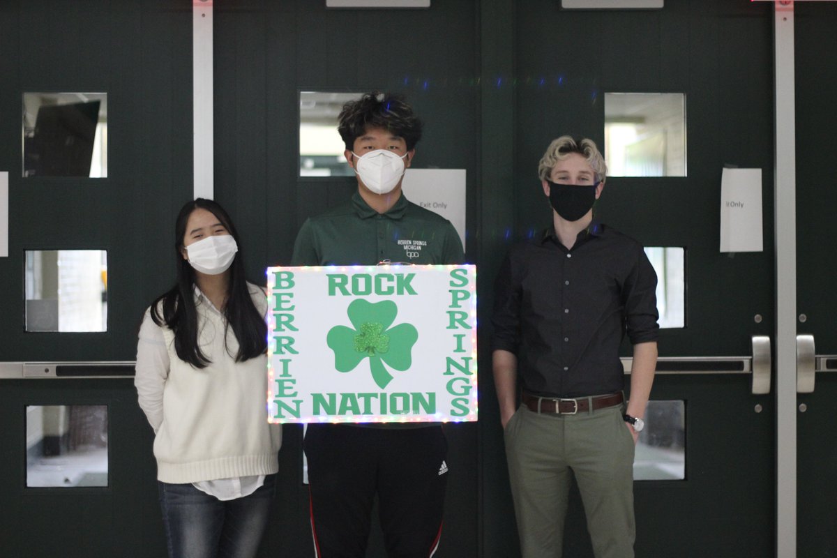 therockyearbk's tweet photo. BPA takes Spirit Photos to Rep. at State.  #bpa #RockNation https://t.co/Z0nv5egF6c