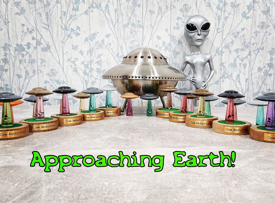 Bishlives's tweet photo. Cow Abductions for sale soon
#UFO #ufos #Aliens #alien #spaceship #mothership #extraterrestrial #ovni #ovnis #abduction #contact #closeencounters #ufology #ufosighting #flyingsaucer #alienworld #Aliensarereal #aliensighting #Ufofiles #aliensightings #extraterrestre #uap #roswell https://t.co/R8qN3kTwtB