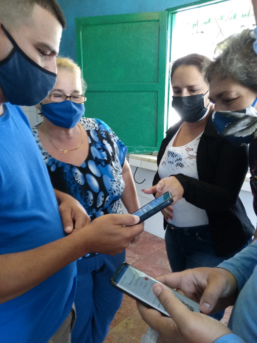 EEpicol's tweet photo. Primer pago electrónico realizado en la pescadería de @EEpicol a través de @ENZONA_BX. Seguimos creciendo #epicol #CubaInformatiza @geiacuba @minalcuba #SomosCuba #SomosContinuidad https://t.co/ZJSP3ukZJX