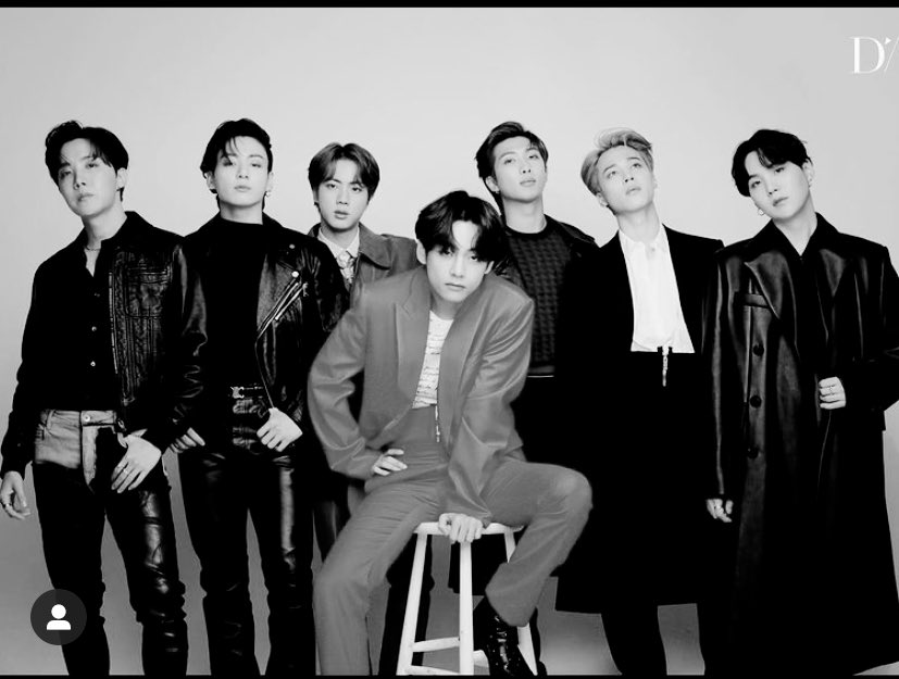 neneeilish's tweet photo. Let me jump on this trend 💗💗#BlackOutBTS https://t.co/rJuYnlCPV0