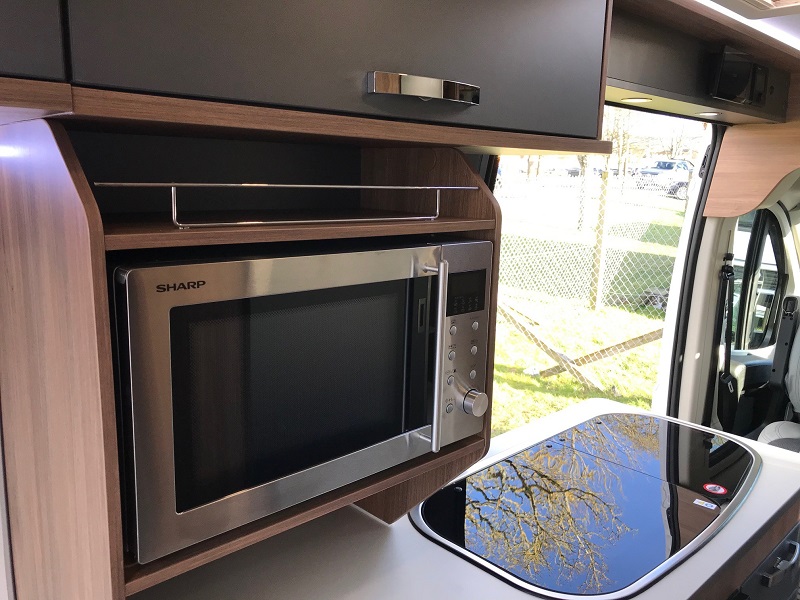 dicksonsofperth's tweet photo. New! 2 berth Pilote V630LG Premium camper. This well equipped vehicle includes huge king-sized bed, hob/oven/grill, large washroom w/separate shower, Premium pack, and nippy 140BHP engine w/9 speed box. Speak to us today to arrange a viewing!
https://t.co/rE0uvtQ35q https://t.co/ymEJZO4GK0