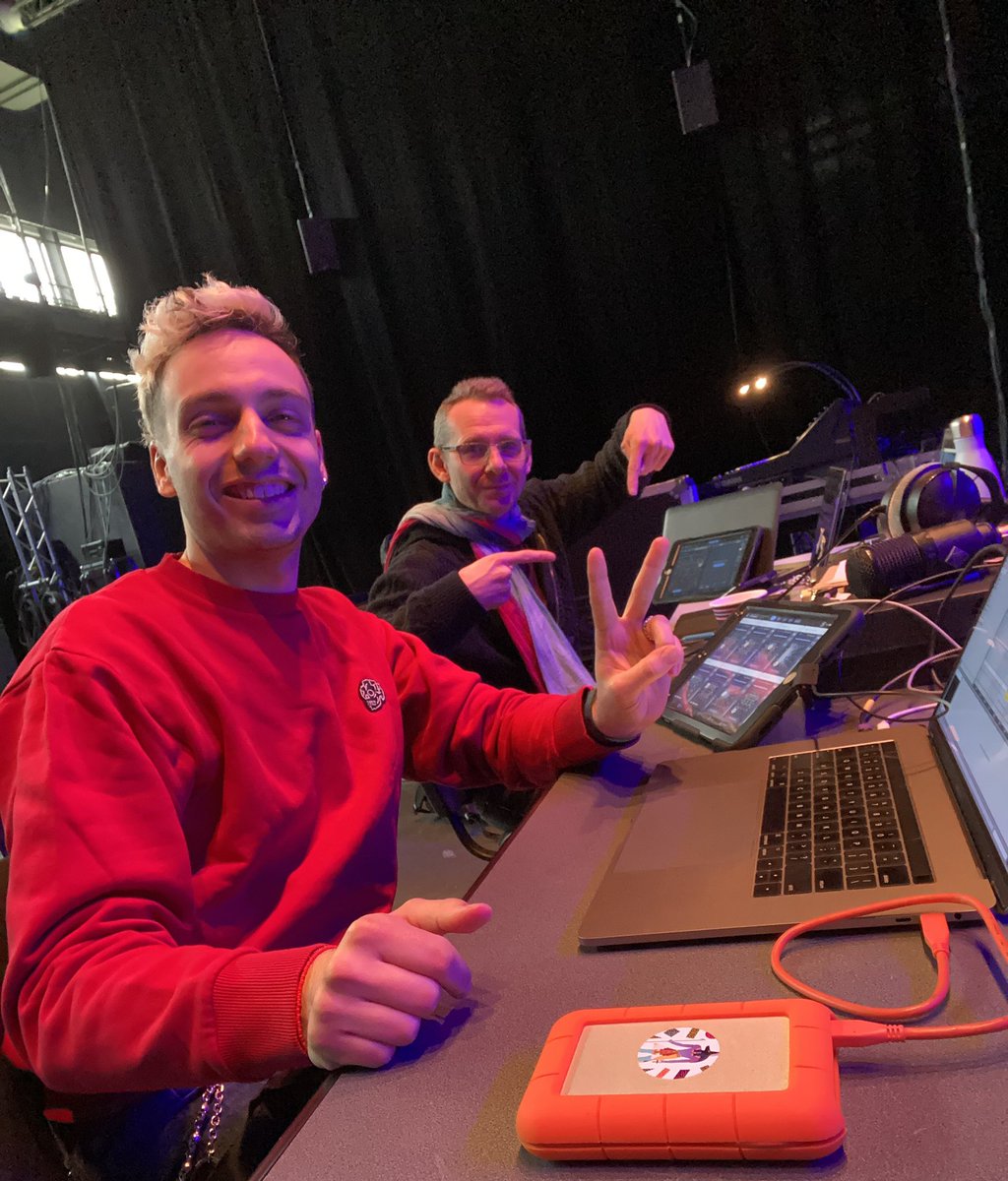 virgileguiost's tweet photo. Reimagine the Way You Create #spacemapgo 🎵 composition live en 32 points 🔊 Merci @VertGaetan pour ce we ! 
#meyersound #dushow #compostion #spatialsounddesign #paris @MeyerSound https://t.co/Ci9mYi2PKM