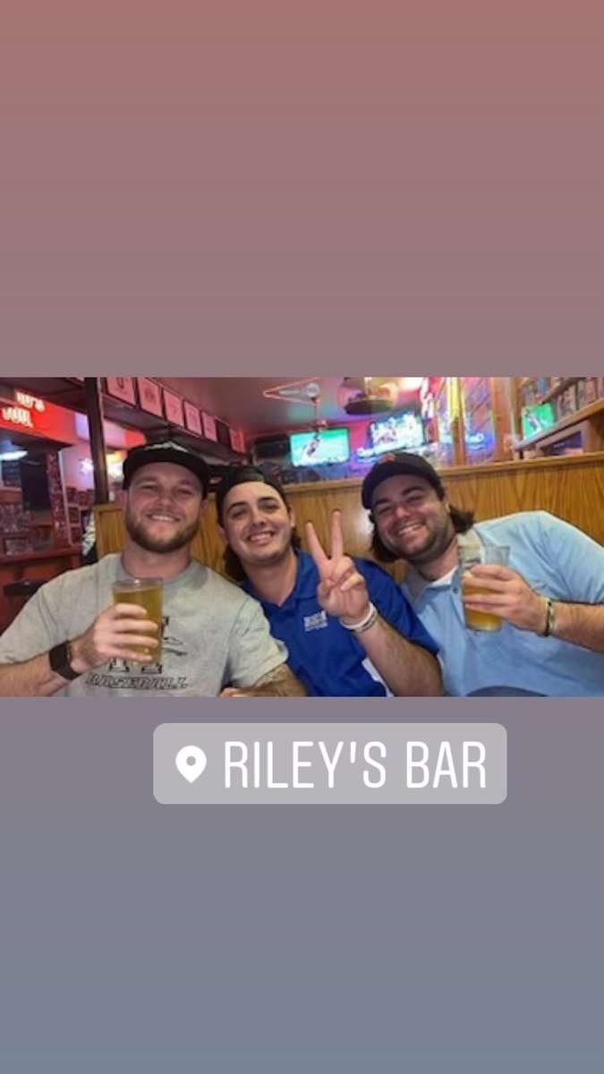 anthonyriley7's tweet photo. #BestBarRileys https://t.co/w9dASHEAmr