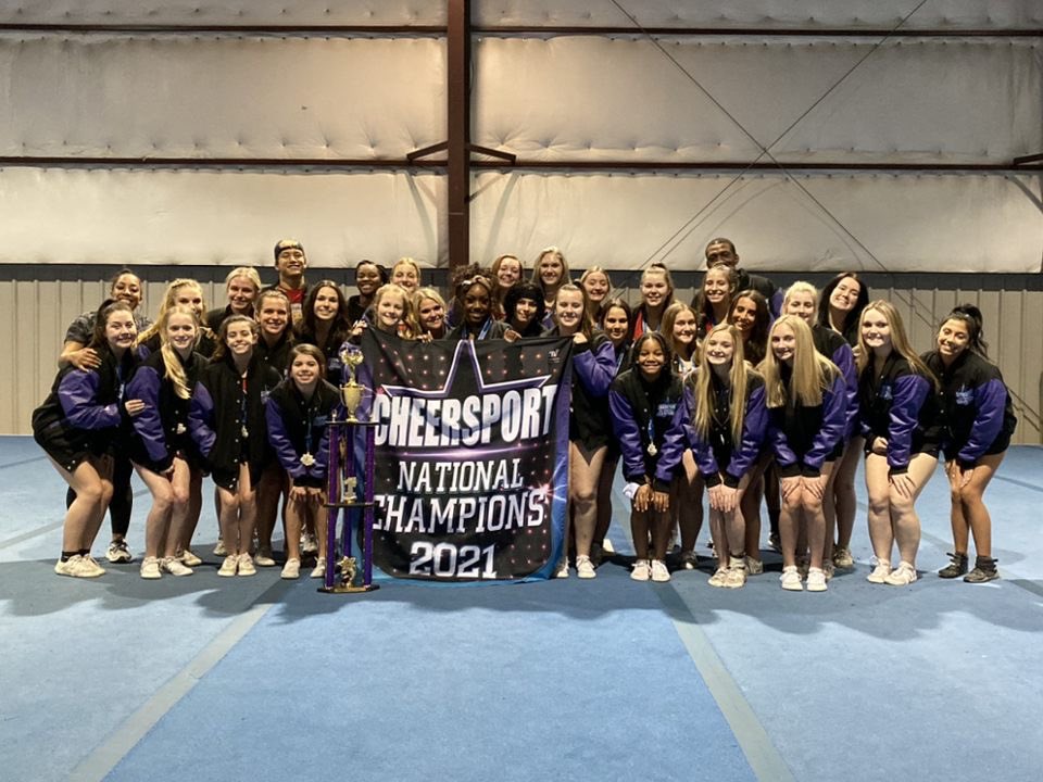 This ring is FLAWLESS! Thank you so much! 💛🤍💛