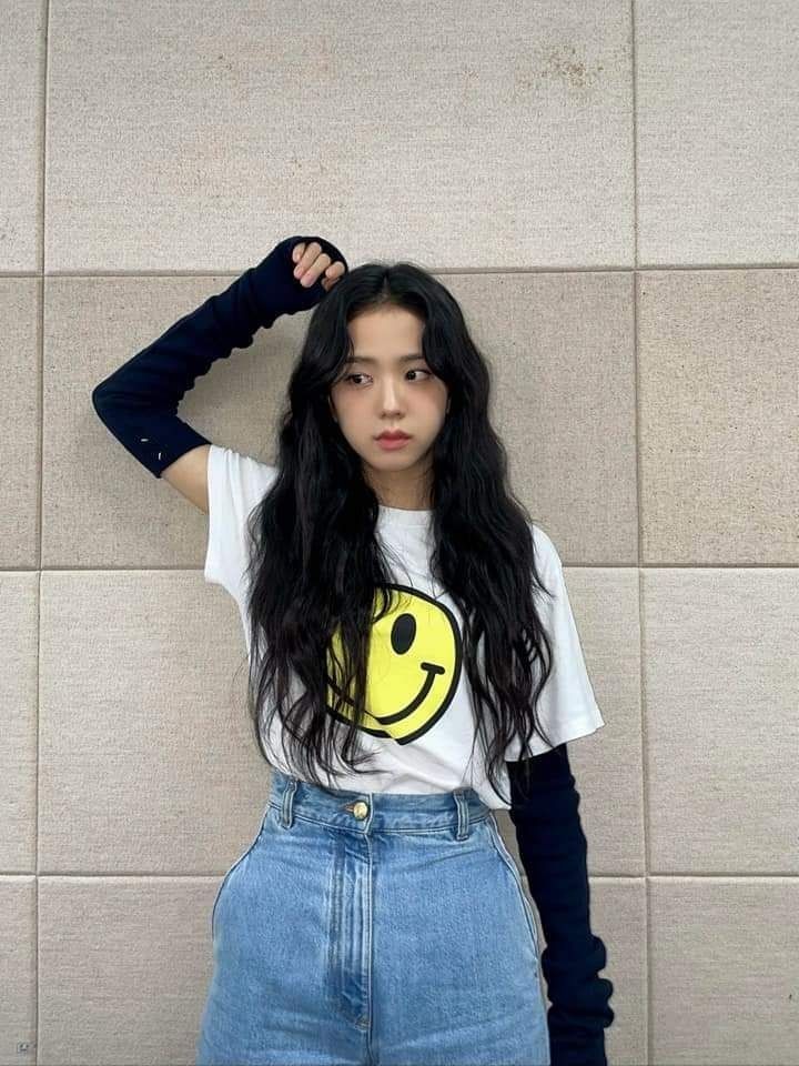 Rachel11754195's tweet photo. BLACKPINK Jisoo 😀

#BLACKPINK #JISOO #kpop https://t.co/C9VWxEFg3S