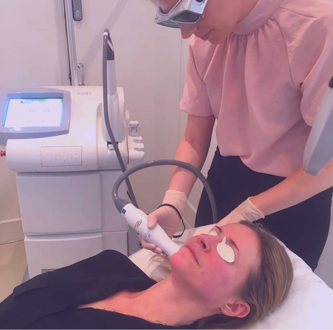 Medicetics's tweet image. Anyone getting excited for their facials on April 12th? 

#skincare #skincareroutine #skinrejuvination #skinhydration #skintightening #nonsurgicalfacelift #morpheus8 #summerglowup #laserfacial #hydrafacial #excelv #tempsure #poretightening #skinextractions #medicetics