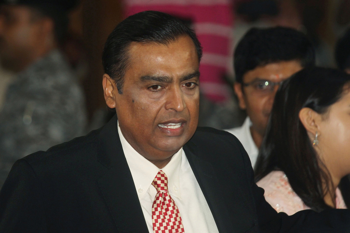 Mukesh Ambani, Asia's richest man, at center of bomb scare case