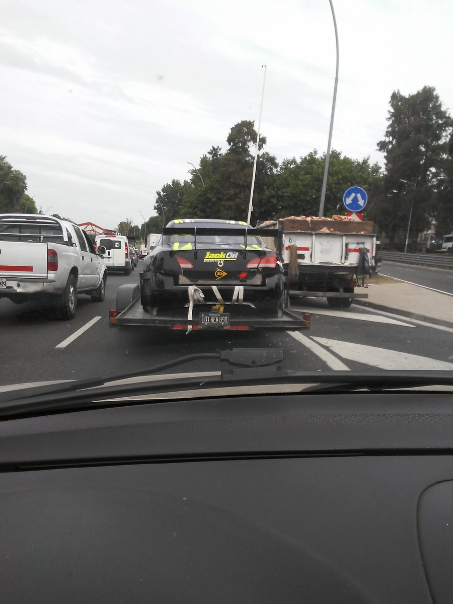 titoplanet's tweet photo. @eldipypapaok Mira que me encontré en la Gral.Paz . lo conoces. https://t.co/4L9BPfzwOo