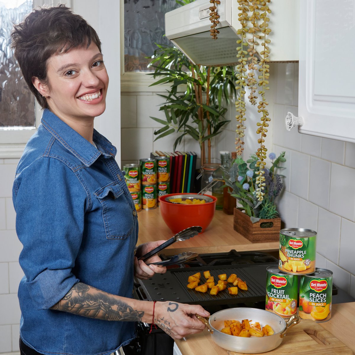 Got a burning question about canned fruit?? Our friend <a href="/BootstrapCook/">Jack Monroe</a> will be answering some of them during our live recipe demonstration tomorrow, 16 March at 6pm GMT on the @delmonteurope Instagram channel live. Send in your question and watch Jack for the answer!