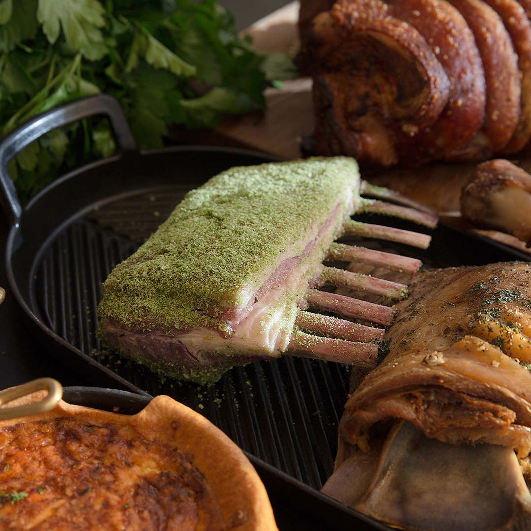 TheGroveHotel's tweet photo. With spring just around the corner, perfect your roast lamb with our Head Chef Luke's top tips and recipe 
Read more at the link below

https://t.co/7PeMWHMtY9
.
.
.
#thegrove #thegrovehotel #chefstips #foodie #roastlamb #eastersunday #localproduce #supportlocal https://t.co/kqizUmPkvj