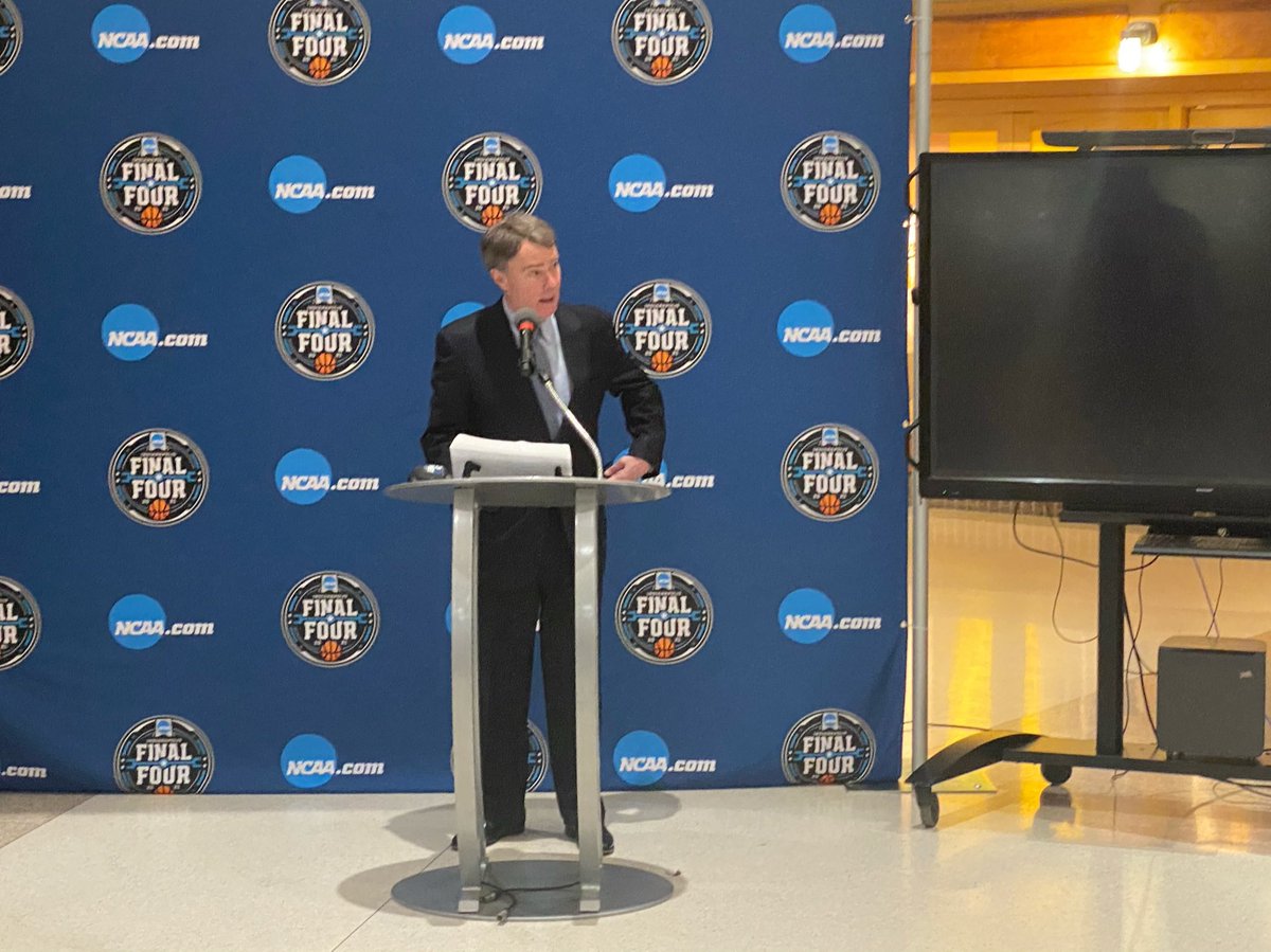 IndyMayorJoe's tweet photo. Today I joined City partners to proclaim March 15 as Big Dance Indy Day, to help tip off March Madness festivities and games in Central Indiana. https://t.co/bwOJNuhBmy