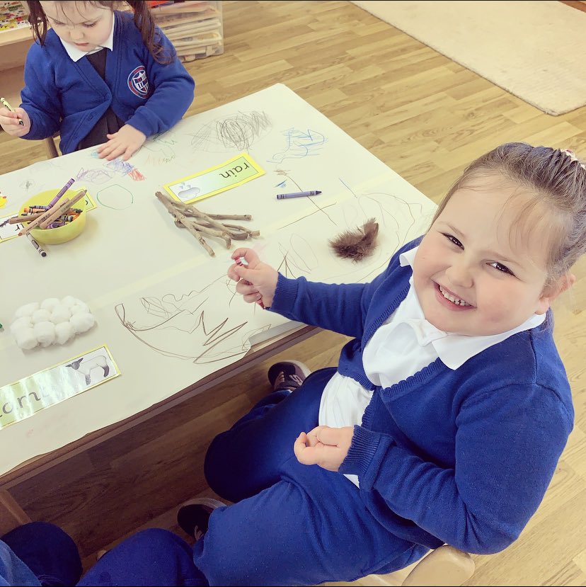 powell_dps's tweet photo. Dosbarth Dewi Sant thoroughly enjoyed the Scribbling Spring table today. #AllAboutSpring π£πππΌ#ambitiouscapablelearners @DeightonPrimary @dpslewis @dps_waters @DpSfrancis https://t.co/3Ct1FXTnf1
