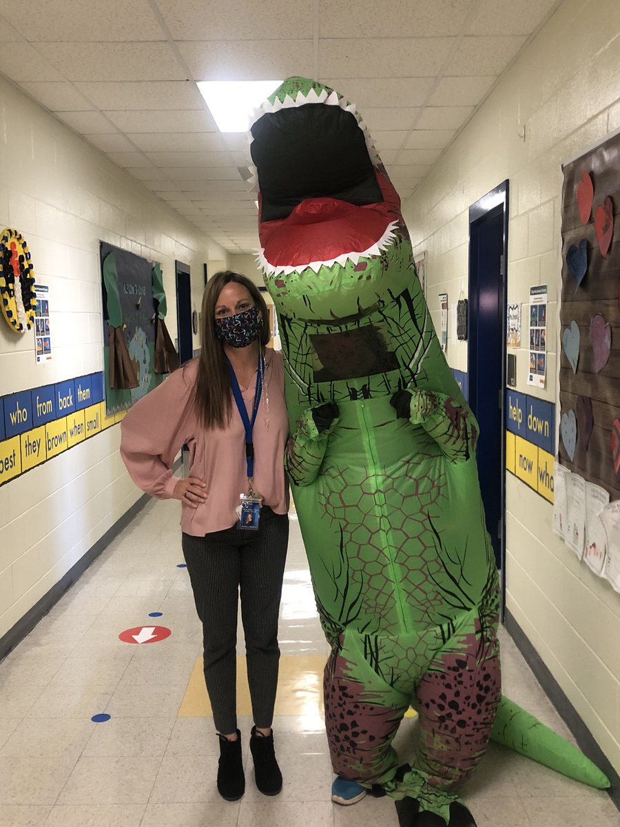 wresWildcats's tweet photo. We reached $5,000 towards our APEX Remix/Fun Run fundraiser! So...Mrs. Broughton dressed up as a dinosaur, as promised 🤣🦖! @ccpsinfo @apexleaderco @AliciaBroughton https://t.co/in02cwLzFf