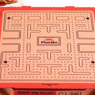 ruthmccartney's tweet photo. @pizzahut spins boxes into Pac-Man #AR game for ‘Newstalgia’ campaign. Read: https://t.co/Diq8AaMgCQ
.
.
#AR #QR #digitalmarketing 
#pizzahut #DigitalDiva #McCartneyMultimedia https://t.co/HhBGKQYhOs