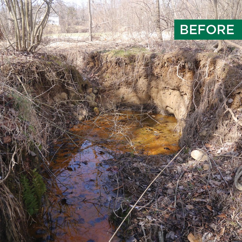EcotoneInc's tweet photo. Re-graded the area to reconnect the floodplain, which allows the adjacent fields to drain toward the channel & create a valley-wide system. Also added riffle-pool sequences & stabilization structures built from woody debris salvaged from the project site.
#agriculture #lessimore https://t.co/WFBTrHuW5f