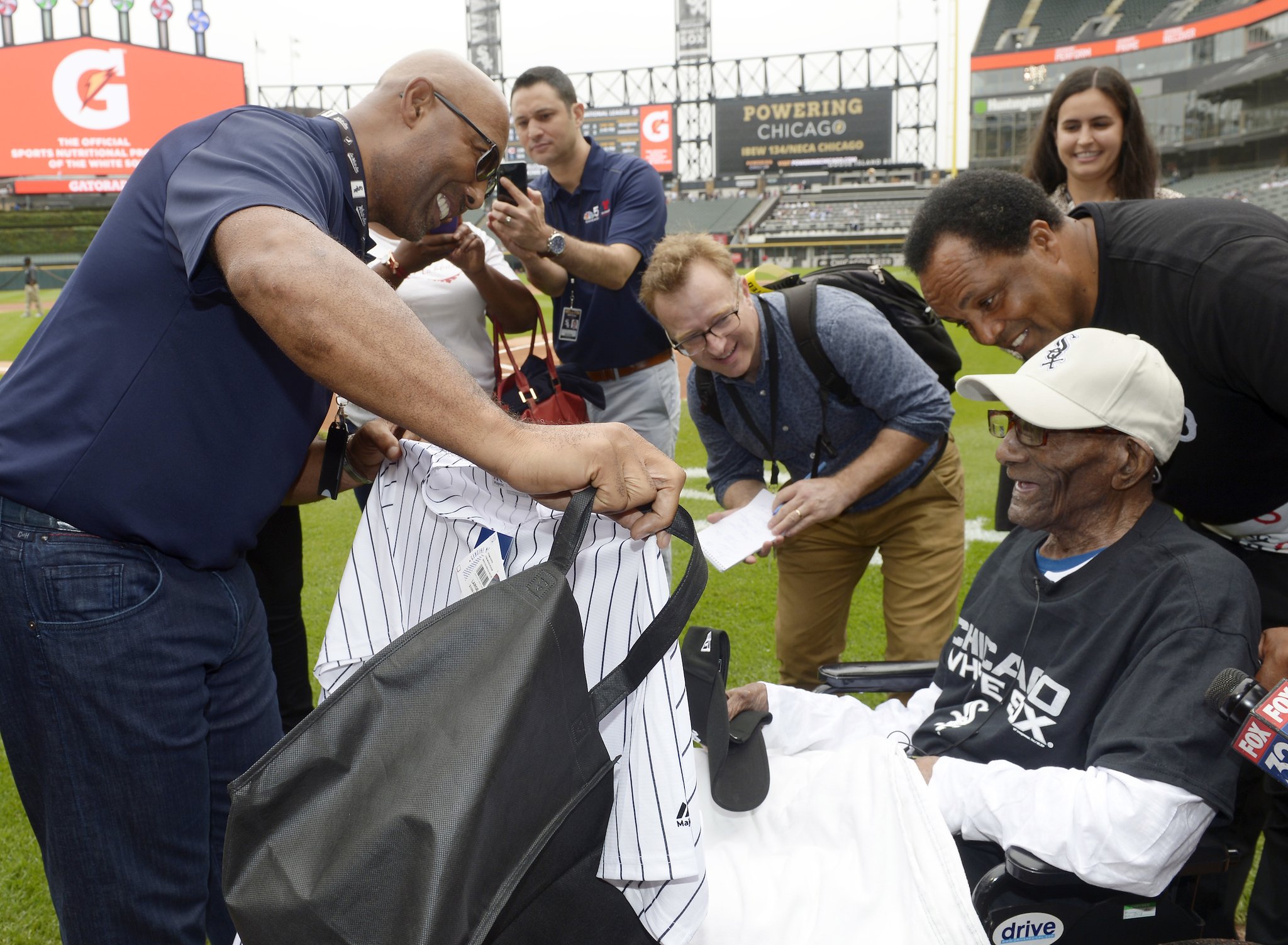 Wishing Great Harold Baines a very happy birthday today!  
