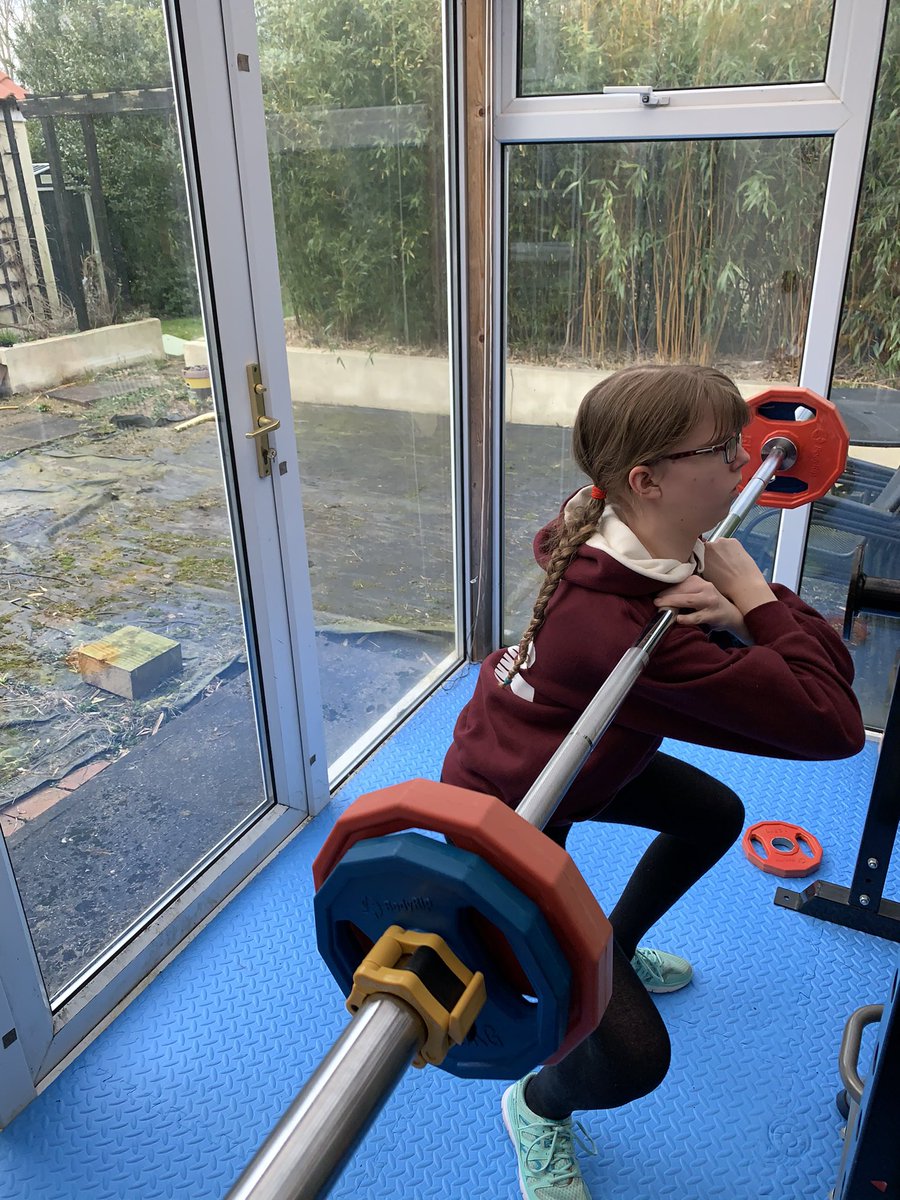 BonfieldAlex's tweet image. Final remote session with @Dynamic_Golf before the gyms &amp;amp; courses open! Fewer reps &amp;amp; more weight just like @DrDanCoughlan recommends 🏋️‍♀️ #HamstringsOfSteel @peakusagolf