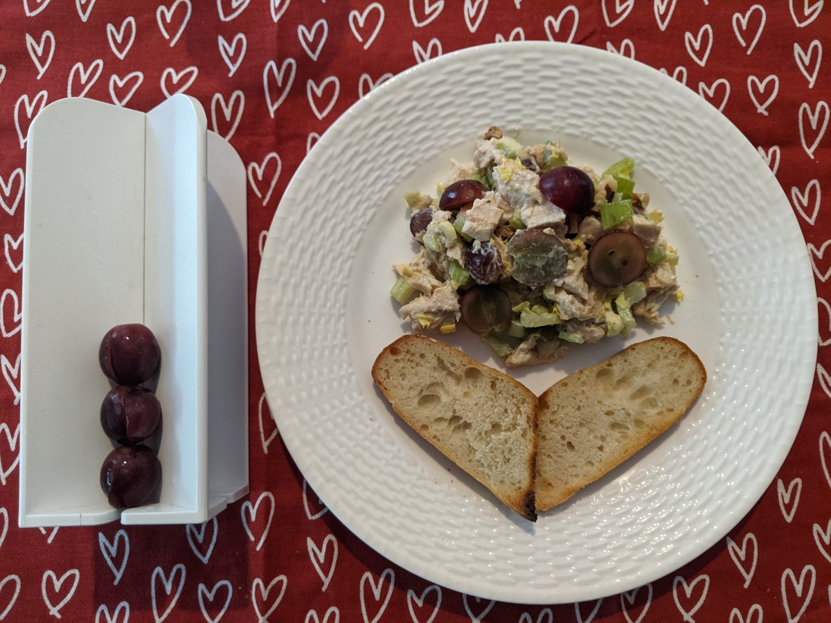 SliceX_Board's tweet photo. Loving lunch today.  #chickensalad #grapes #lunch #love #baguette #sourdough #slicex #foodlove #foodie #kitchengadget #kitchengifts #cooking #cookinghacks https://t.co/bn5DYOyNR3