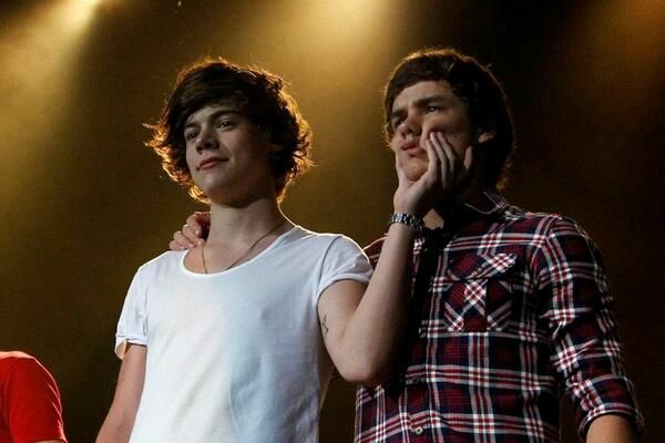 giugiuperna's tweet photo. I still haven't recovered from "proud to be your brother"
#OneDirection #harrystyles #liampayne https://t.co/IbHxneYv8d