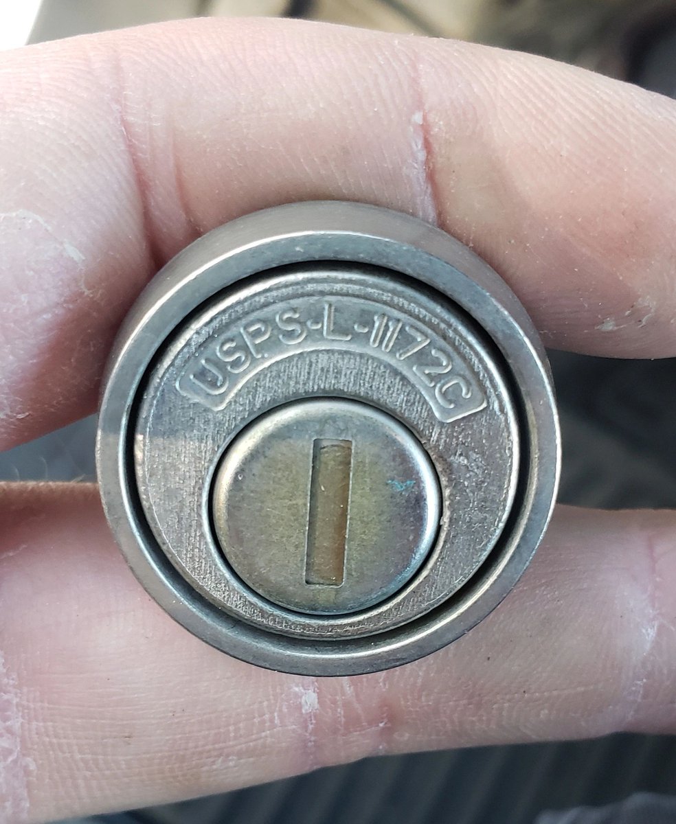 OldLocksmith's tweet image. Mailbox Locksmith Glendale AZ
oldglorylocksmith.com/blog/f/mailbox…