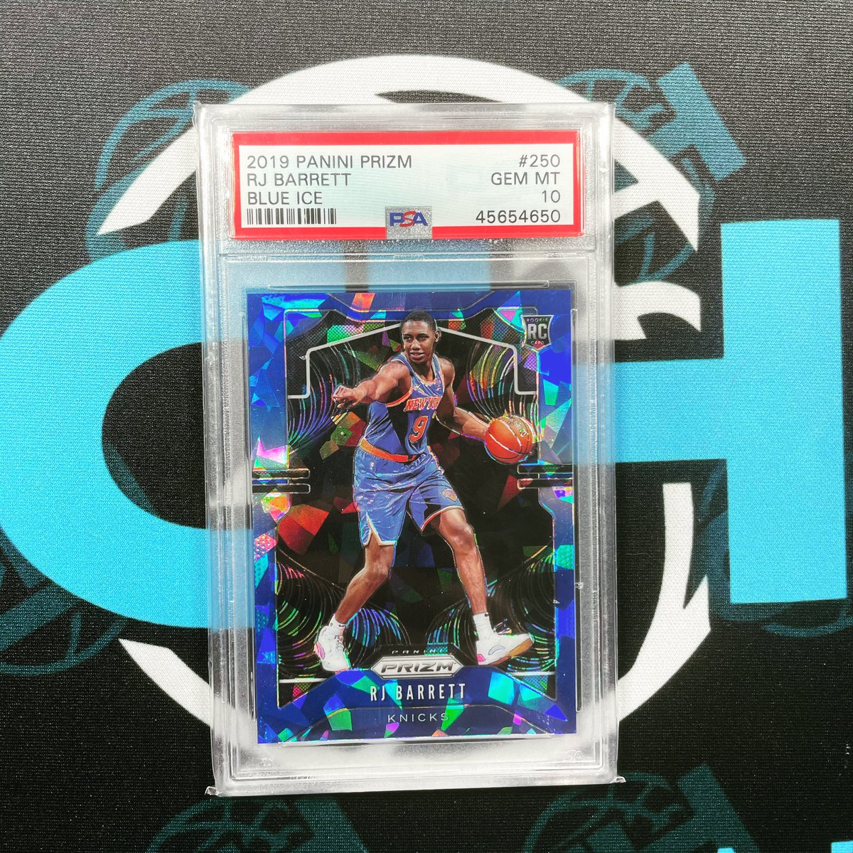 CardHeads's tweet photo. #MailDayMonday
Tag us in your #MailDayMonday and weโll repost them! Nothing like Mail Day!
#Prizm #PSA #PSA10 #rjbarrett #panini #sportscards #nba #basketball #newyork #knicks #newyorkknicks #2019draft https://t.co/EALeSTSlta