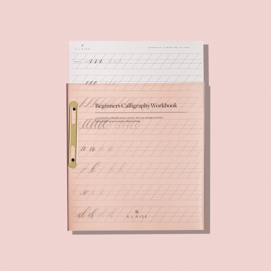 penpusherinc's tweet photo. If you want to develop your modern calligraphy skills, these Beginner Workbooks from A'Laise are a super place to start
https://t.co/HNqWSTgrvj
#learncalligraphy #learnmoderncalligraphy #calligraphypractice #practicesheets #practicestrokes #calligraphy #penpusher https://t.co/MBmmr2LeZG