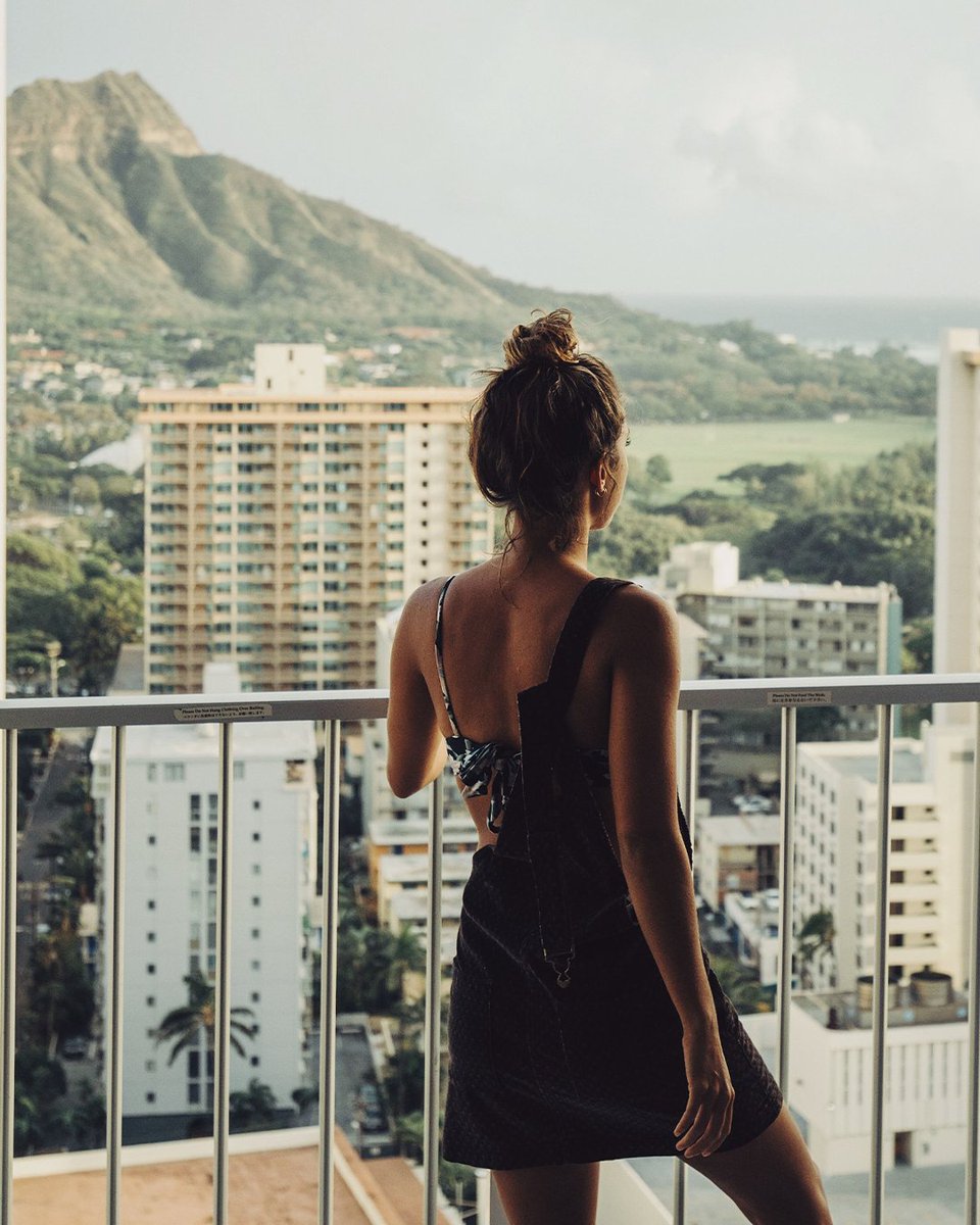 The energy of nature, felt from our Diamond Head facing lanais. 
.
photo: @ambermozo