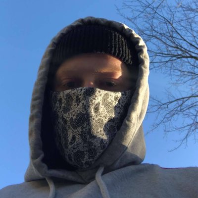 I'm holding onto to winter with my brittle beak and faggy feathers I'm devouring deep brisk breaths and swallowing snow ya kno #NewProfilePic