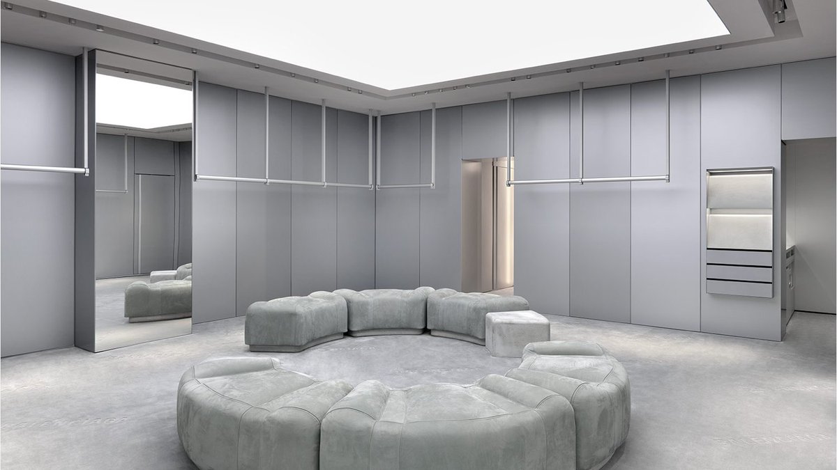 Barcelona: Balenciaga store opening

superfuture.com/2021/03/new-sh…

© Balenciaga

#barcelona #newretail #balenciaga #APC #cityguide #shopguide #shoppingguide #superfuture @BALENCIAGA