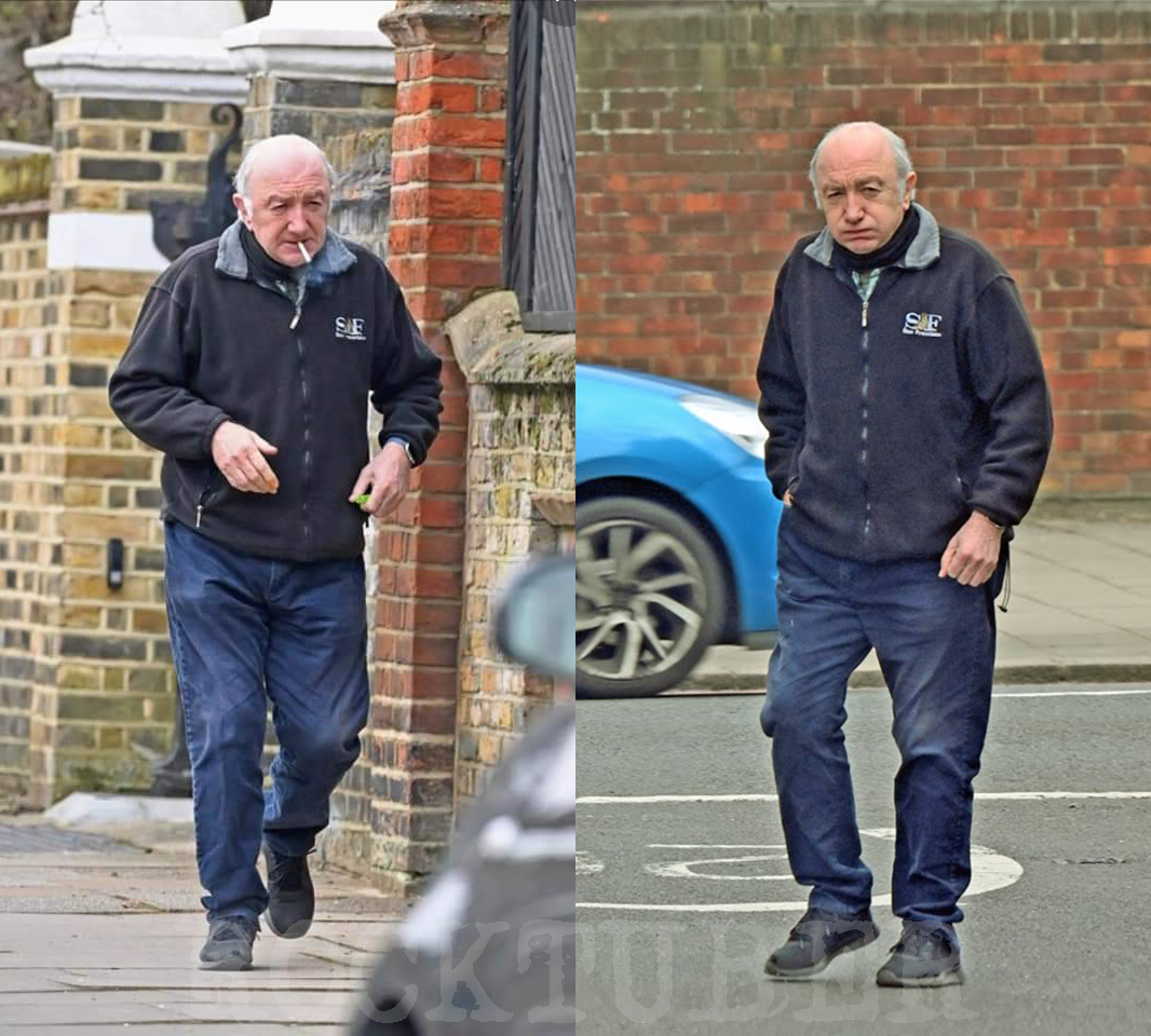 A 24 años de su retiro de la música (tras la muerte de #FreddieMercury) y alejado de absolutamente todas las cámaras, el diario británico The Sun publicó ayer unas capturas del eterno #JohnDeacon (#Queen), caminando por las calles de Londres, con su infaltable cigarro.