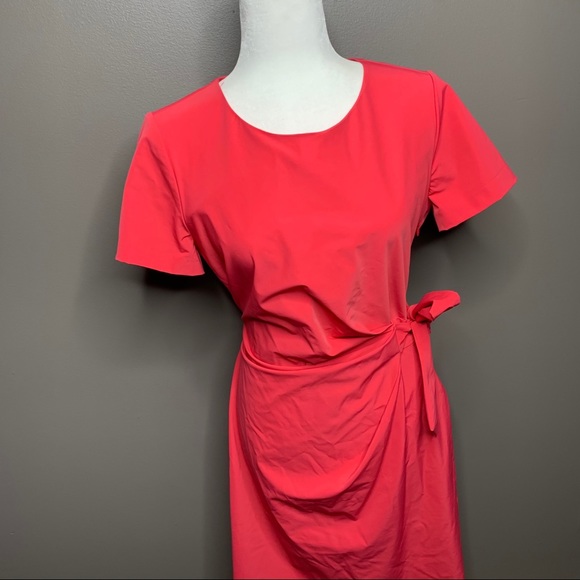 ItsMEJudyB's tweet photo. So good I had to share! Check out all the items I'm loving on @Poshmarkapp #poshmark #fashion #style #shopmycloset #jcrew #madewell #dianevonfurstenberg: https://t.co/KbjKG2U5K3 https://t.co/zyyuqBwrQL