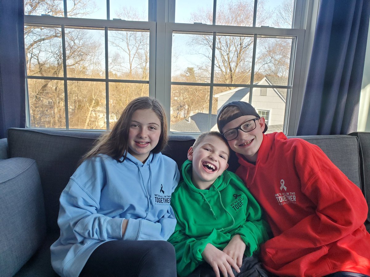 SamvsVWM's tweet photo. Loving our @UlfUnited hoodies that arrived today!

#weareallinthistogether #leukodystrophy #ulf #unitedleukodystrophyfoundation @VWMFamilies @FindaCureforVWM https://t.co/ReaOygJPJf