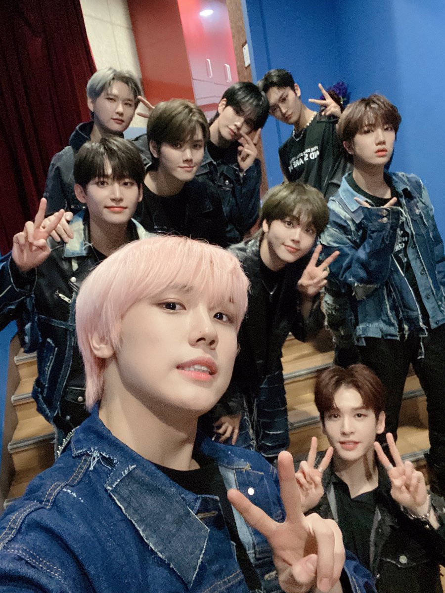 lleonima's tweet photo. 0316. who’s your current bias and bias wrecker?
— bias: allen and taeyoung
bias wrecker: the rest of the members
#LuvityDaily #LVTD #1YEARWITHCRAVITY #CRAVITY @CRAVITY_twt https://t.co/17R3CaViJn