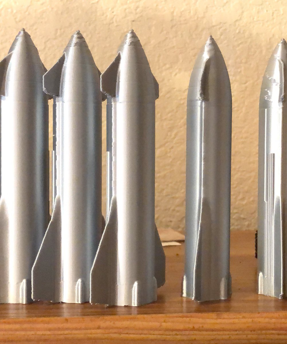 1stMarsColonist's tweet photo. GIVEAWAY ALERT 🚨 
I’ve got some mini @spaceX #starship replicas to share!

Let’s see how many retweets we can get before SN11 takes flight. Will pick two winners at random after launch/land 
🚀 💥 https://t.co/djkPfN6Cl9
