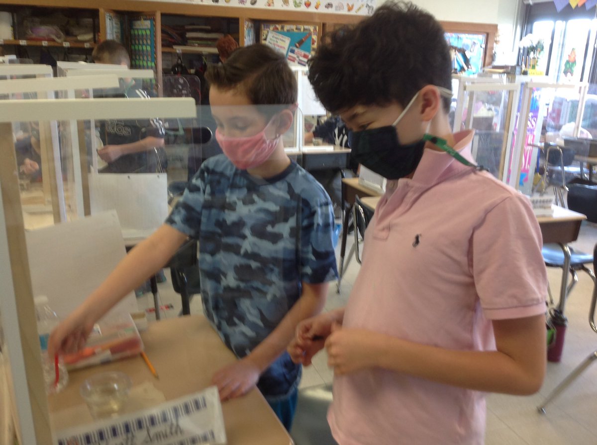 Mrs.Guardiola@AAE tweet media