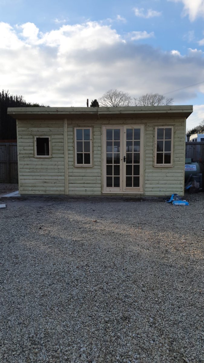 #worcestershirehour Been busy in the sunshine creating an additional room to a family home #timbergardenbuildings #summerhouse #partition