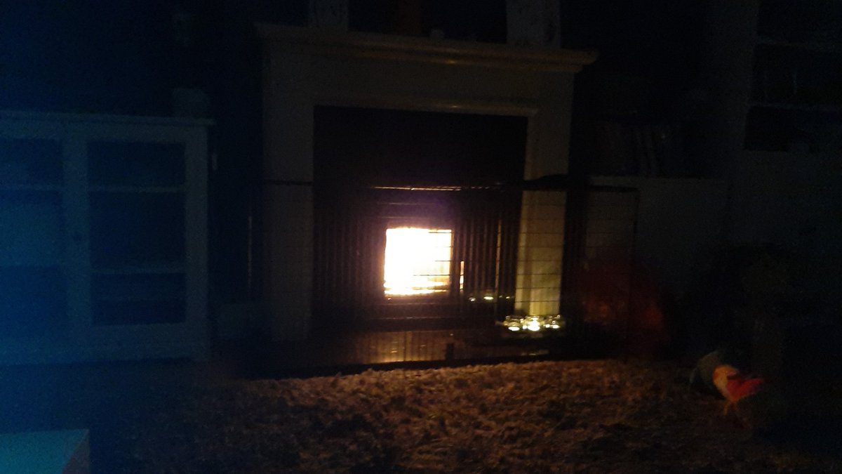 JaneO_Toole's tweet photo. @CharHarAgain @CARN_Intl @lakelandruth Was revisiting some AR papers today as part of PhD methodology chapter revision... I really enjoyed this paper re Reciprocity in AR... Btw power outage here in North Dublin! #ActionResearchChat by candlelight! https://t.co/hlOwBVeI9a