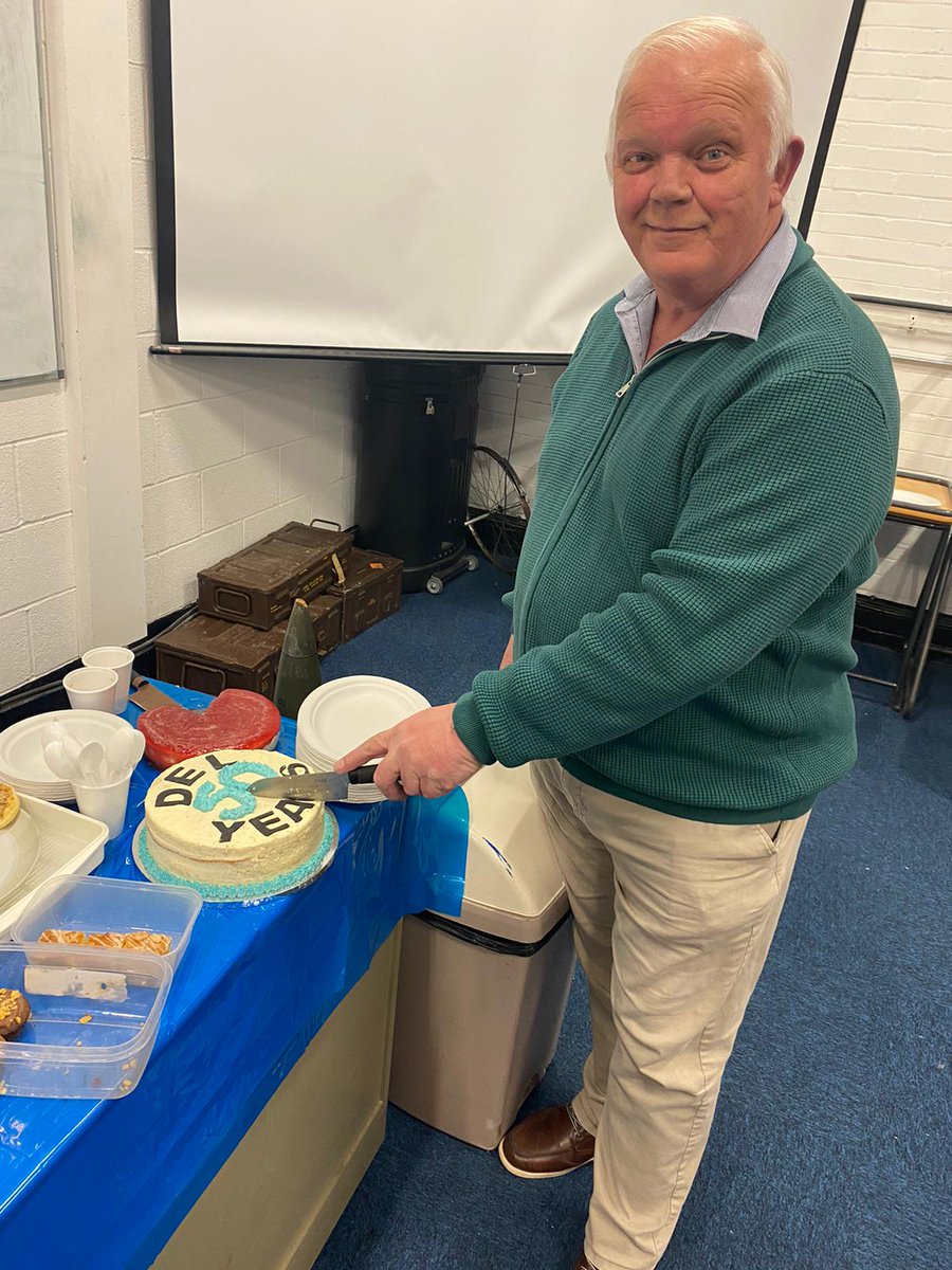 Today the Wing said a distanced farewell to Maj Ret'd Del Haensal. A stalwart of the Guns and Ammunition Section, his combined Military and Civil service hits the Big 50. He has been instrumental in schooling almost every member of CS Artillery in the wider RA. 
Best of luck Del